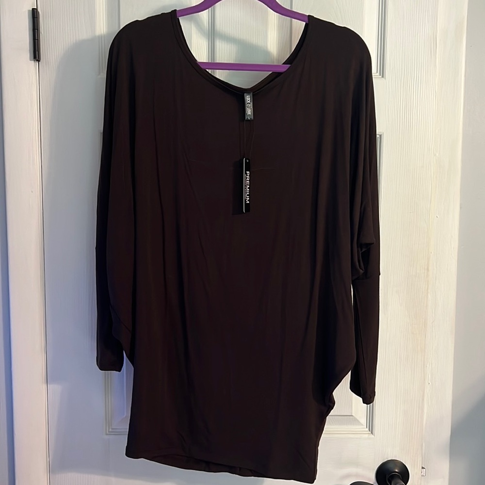 NWT Lock and Love Women' s Long Sleeve Batwing Dolman top